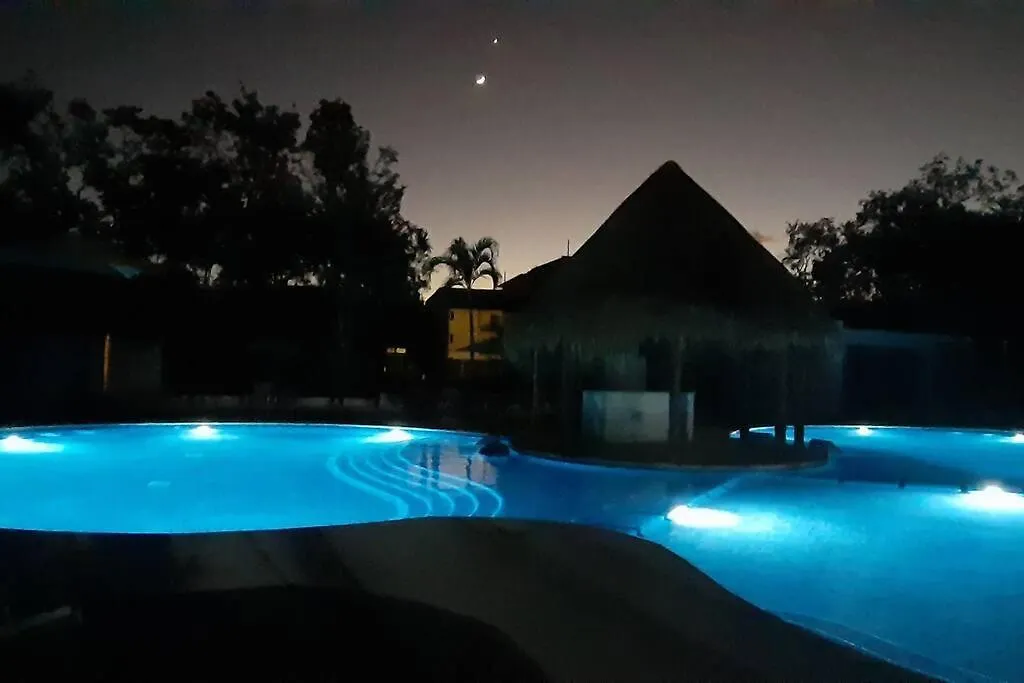 Departamento Bonito Y Comodo Con Alberca Planta Baja Puerto Morelos